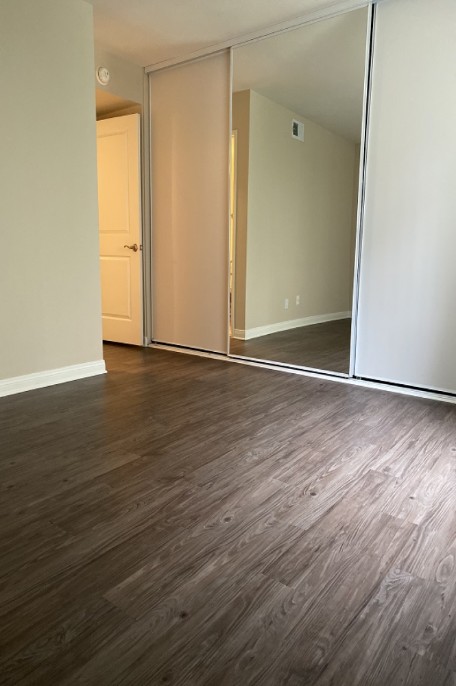 Take a tour today and view 2x2 bedroom empty 7 for yourself at the Rose Pointe Apartments